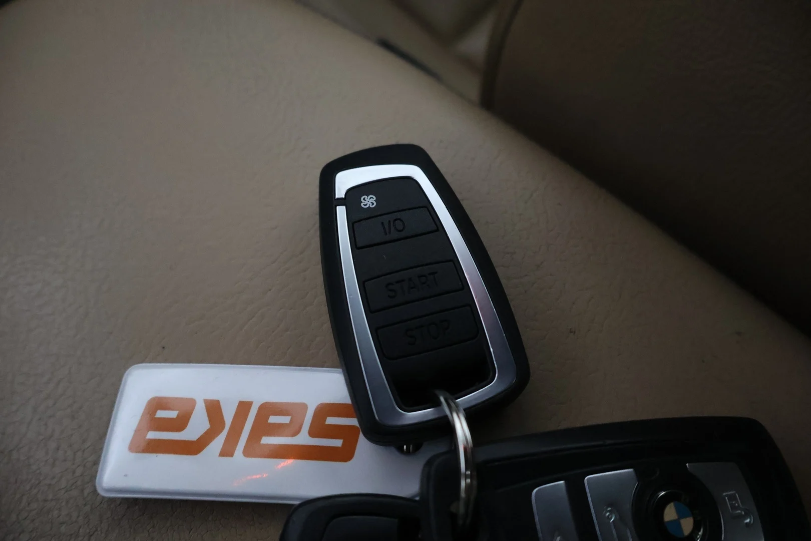 Car Image - 3dQp2xOTdCfOHHJikslRm1