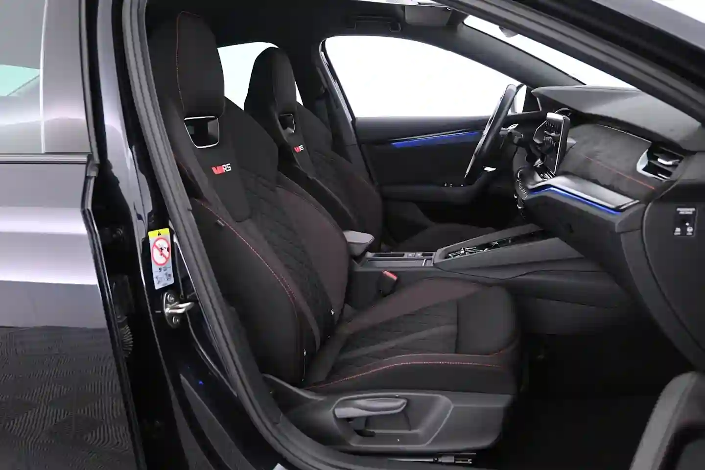 Car Image - 3XbvpLaQl23o3zrqJlwV2q