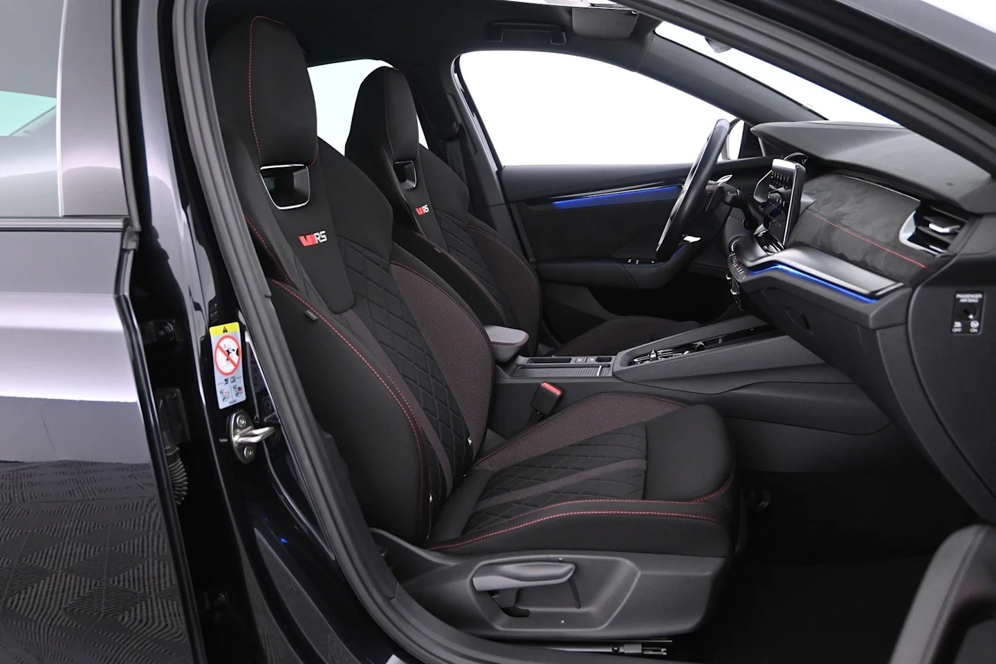 Car Image - 3XbvpLaQl23o3zrqJlwV2q