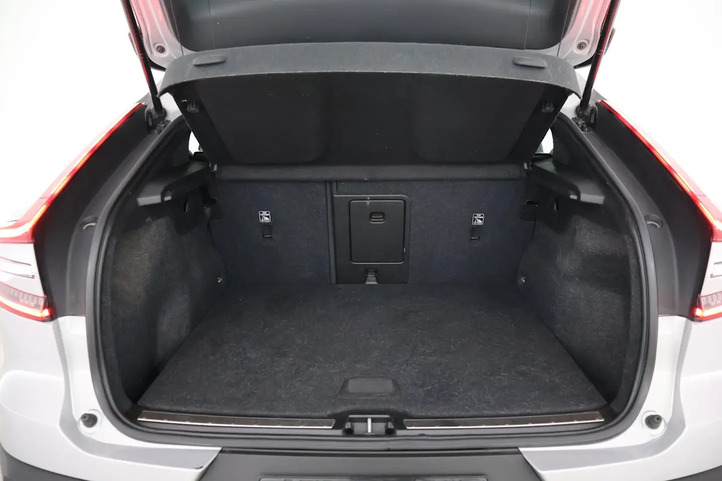 Car Image - 2WEjcSK5gfQeq9K0NFpatK