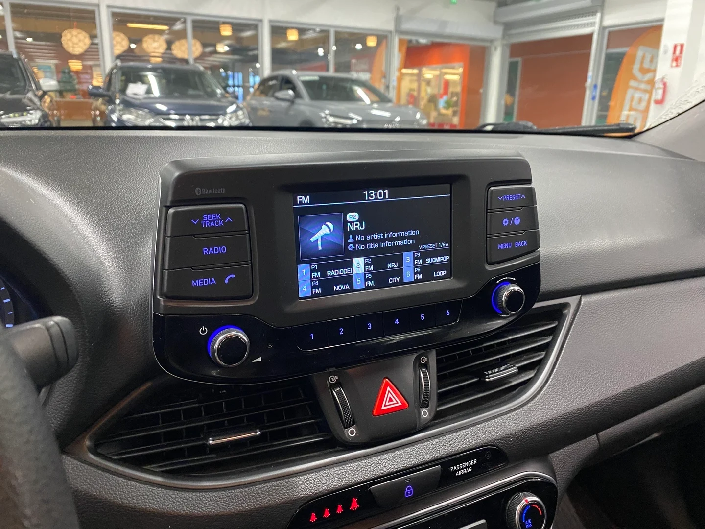 Car Image - 2Uns1LfoE3SJ5NWfvokk4l