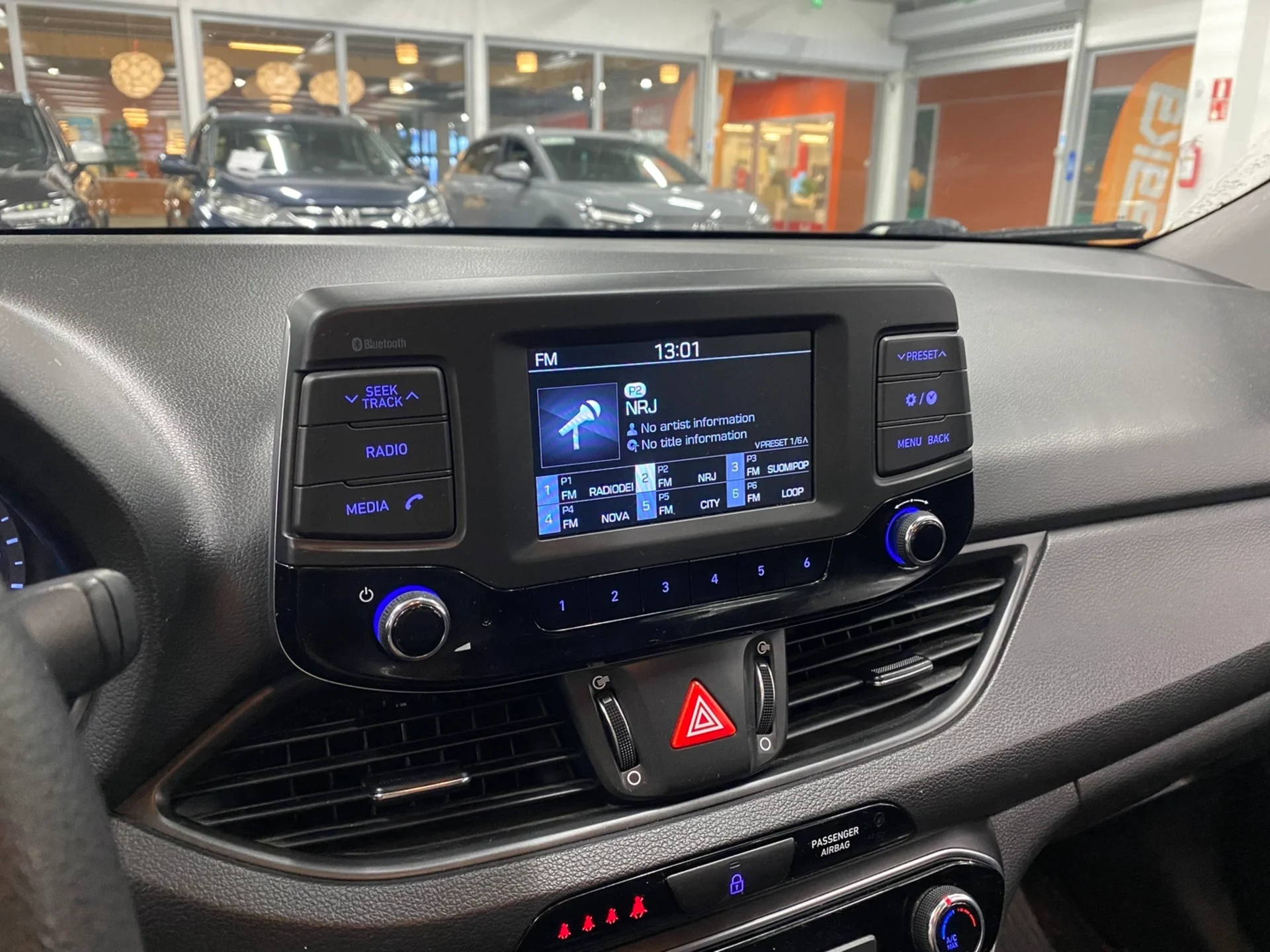 Car Image - 2Uns1LfoE3SJ5NWfvokk4l