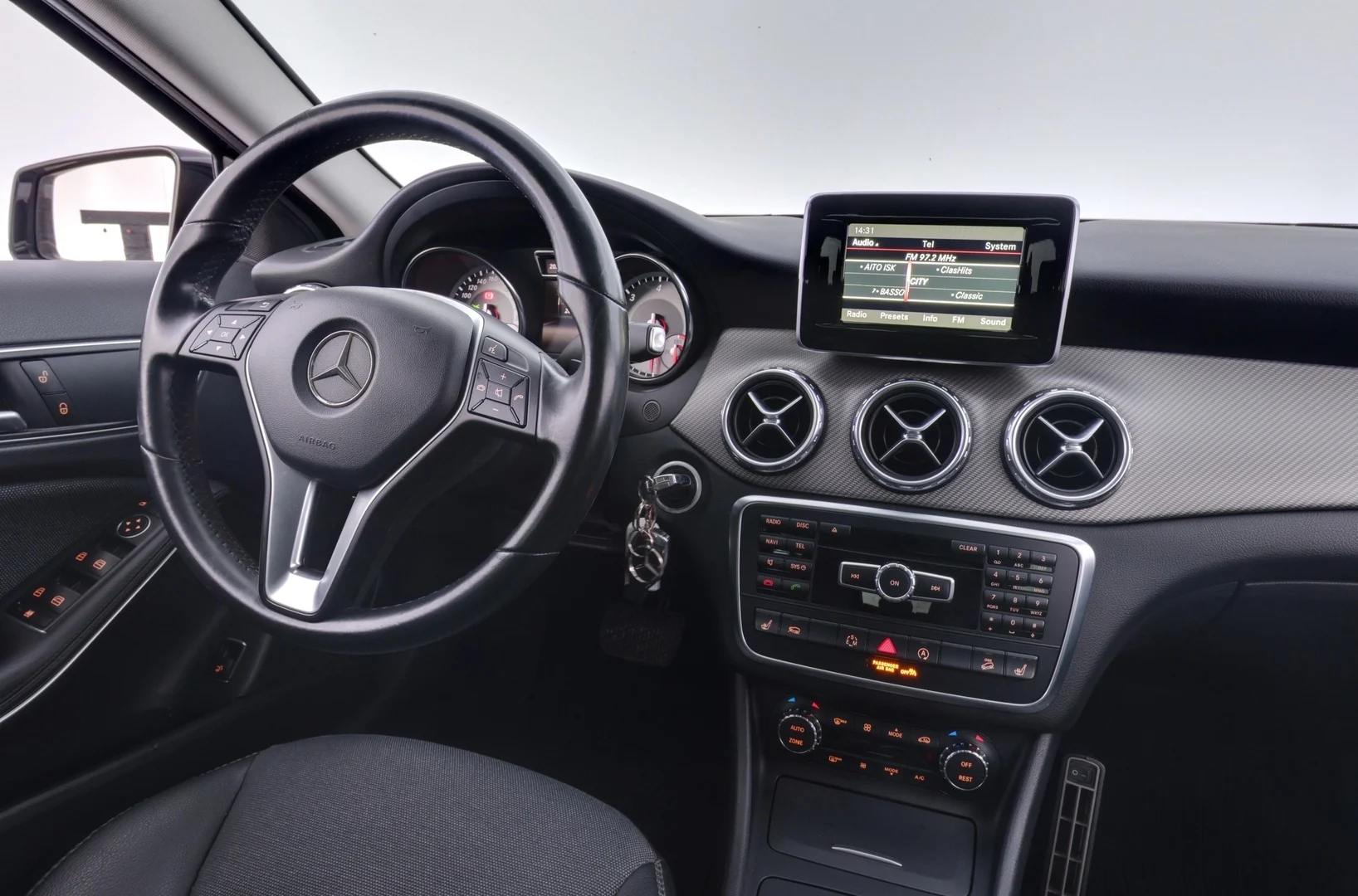 Car Image - 5Zr5NtqZt8tZWs1wMDA8FQ