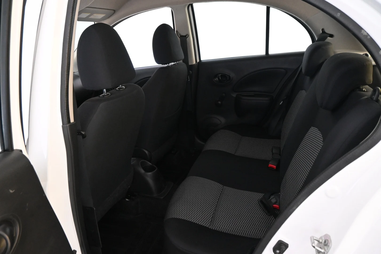 Car Image - 64InH0la8TmXgWda8UABfM