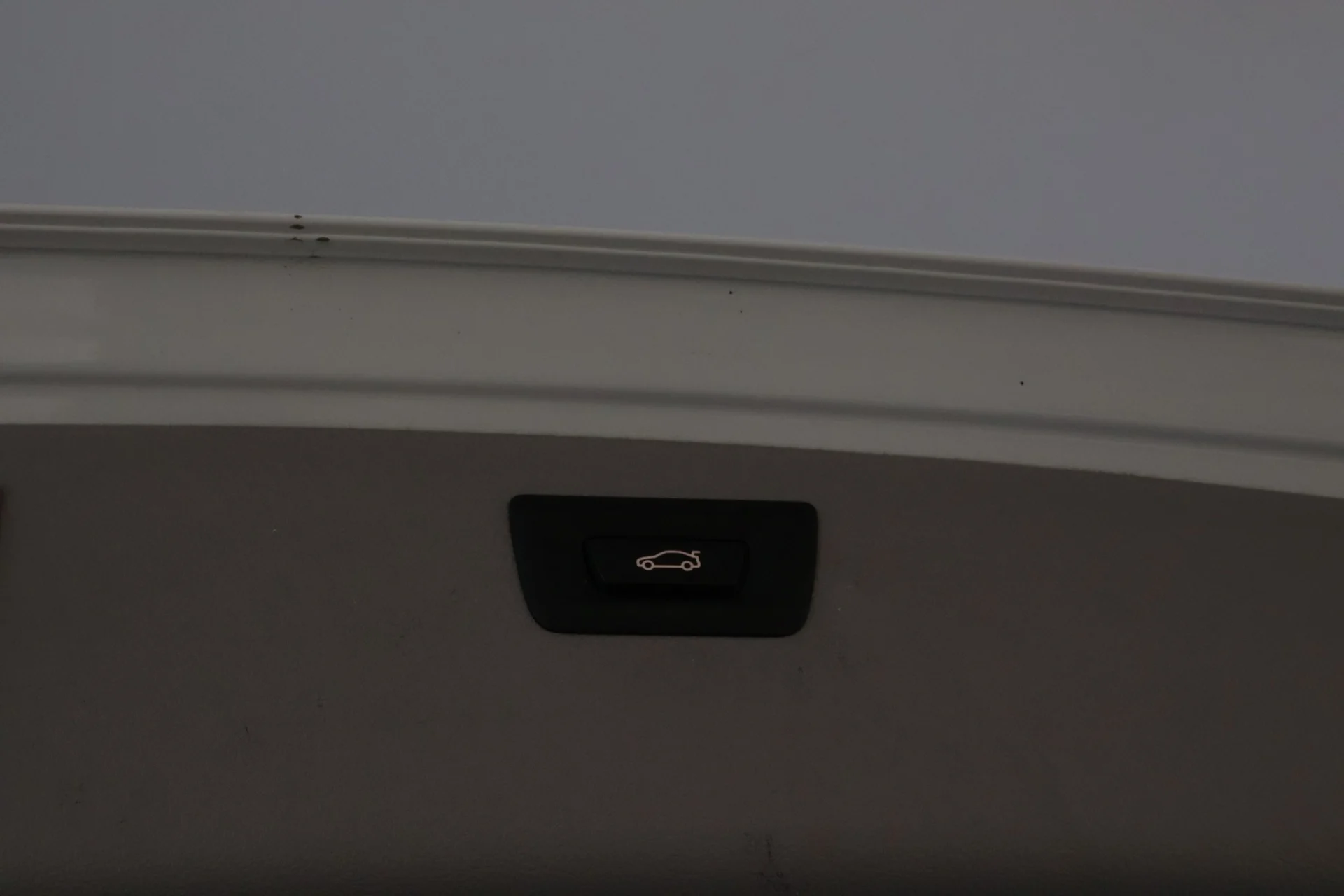 Car Image - 5lV2BNswMcaNBCJ72hTANG