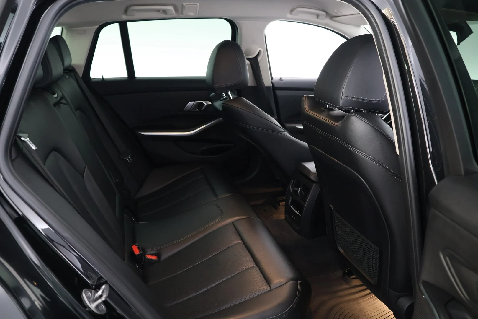 Car Image - 4Gi1Dn3WXVj999S82SIZnf