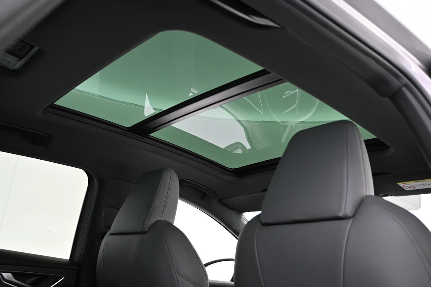 Car Image - 6Y3mLT303kXviRKQ3gvYe3
