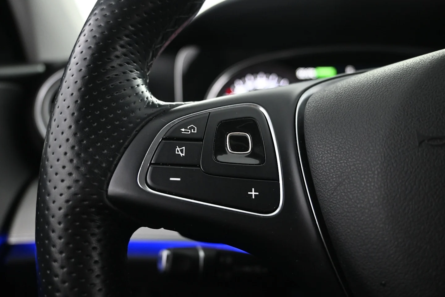 Car Image - 6PXKZis6RLVXOgttrQjxPw