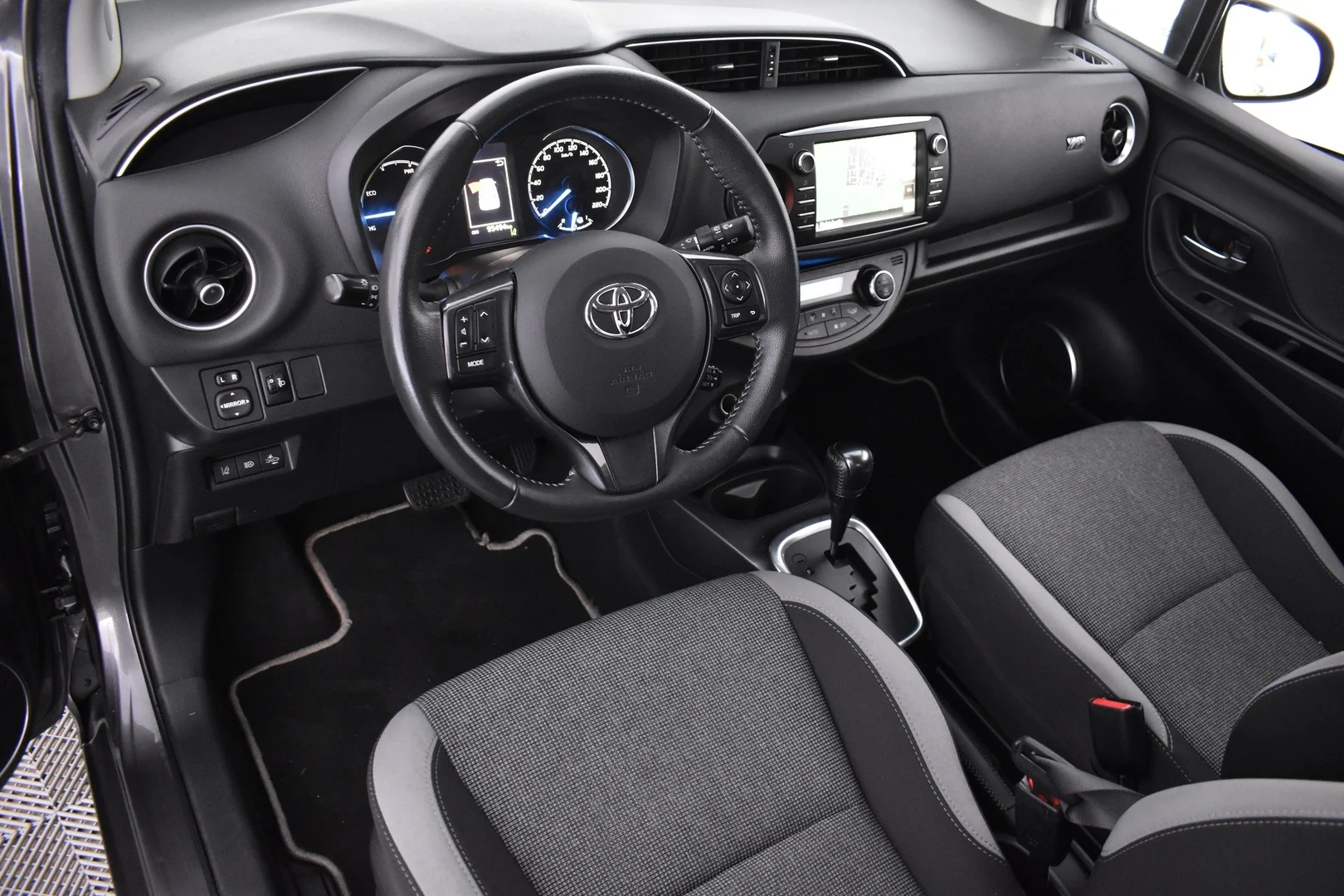 Car Image - 3aYu0Jfwabw4Lfz19jHwXx