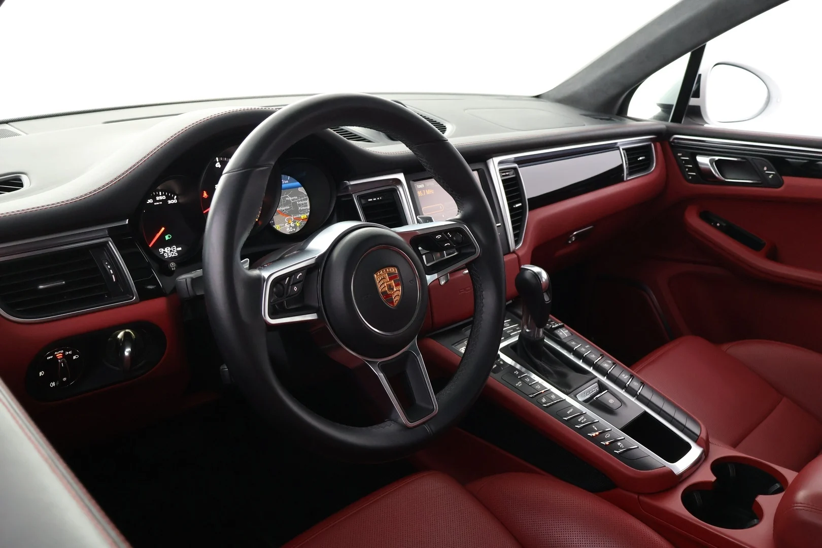 Car Image - 5amvhMTdIWAXPbyhe9Uoik