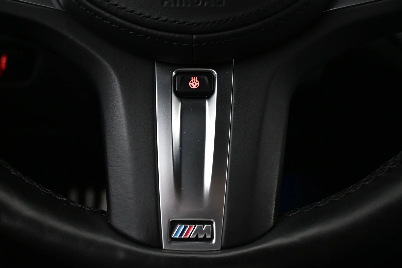 Car Image - 5VWzgbgYVLM4qPs71aKtUf