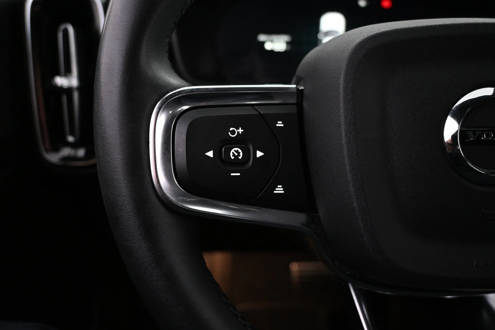 Car Image - 2sI1FRSZGUevcpScCOESdR