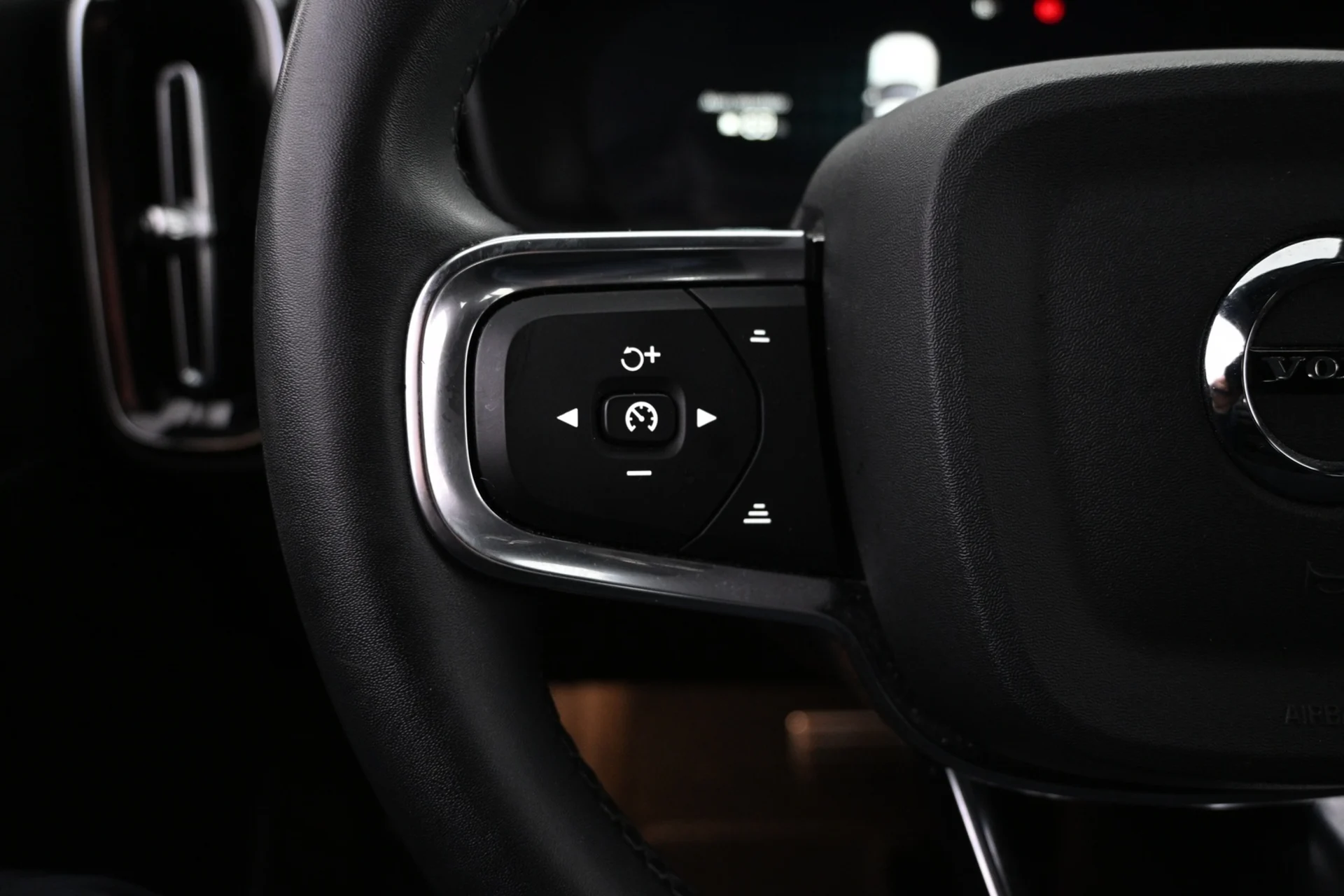 Car Image - 2sI1FRSZGUevcpScCOESdR