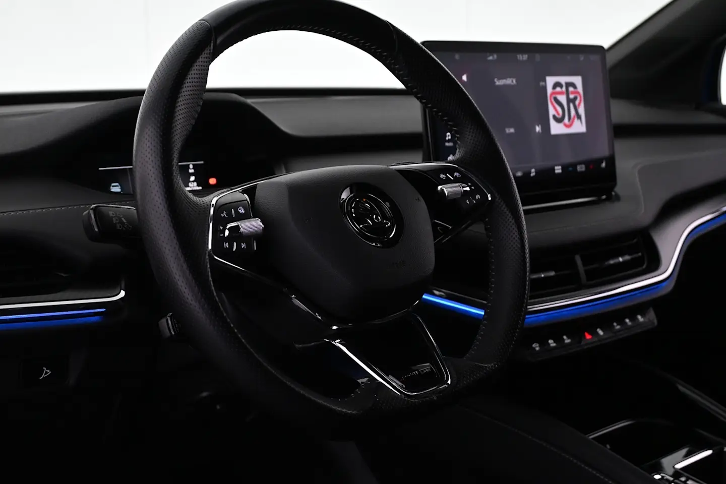 Car Image - 60cB9zzfq0iPbJJnD5TeIa