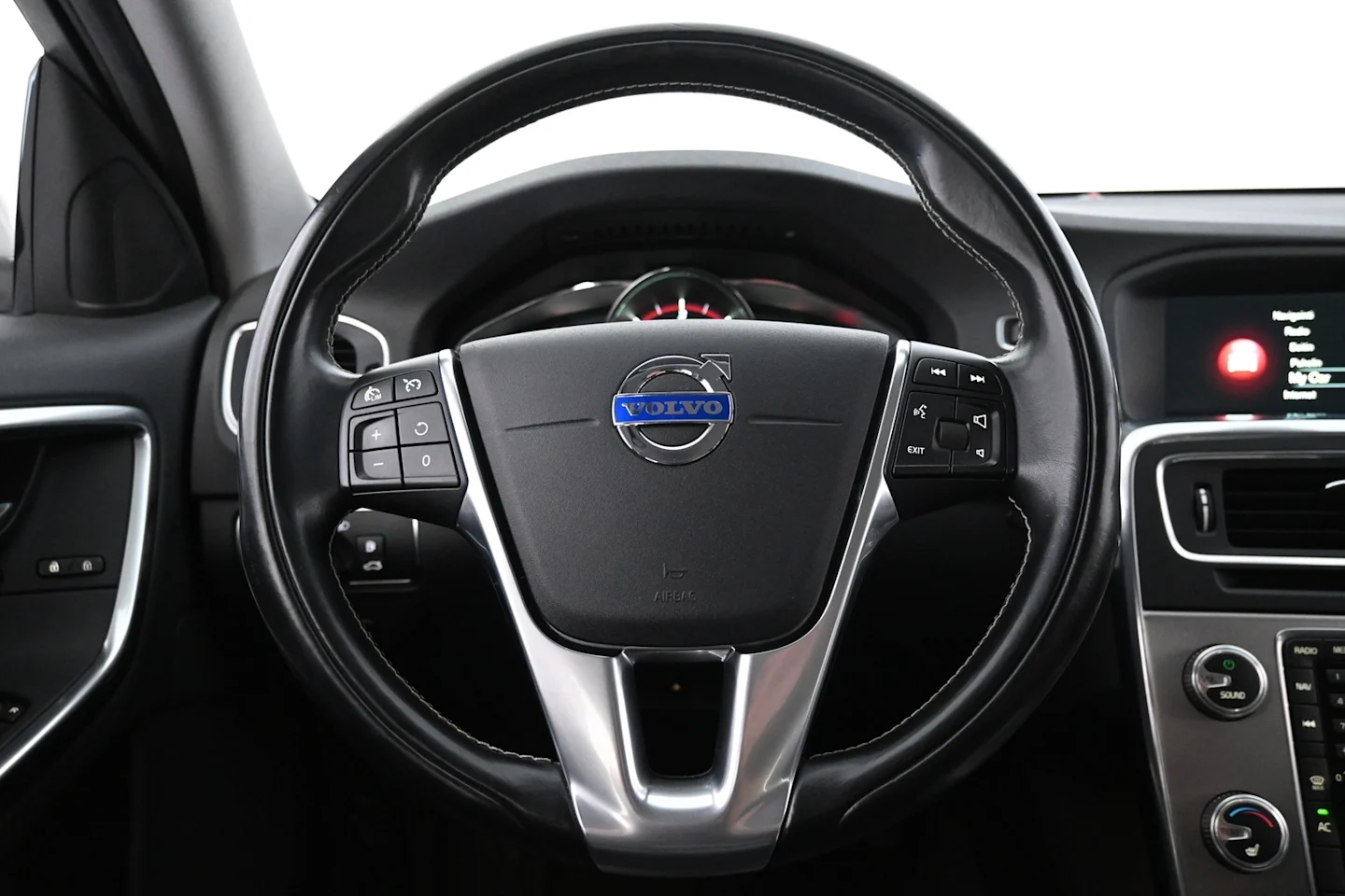 Car Image - 75uGz6sjdPPOJ4cafqUsPA