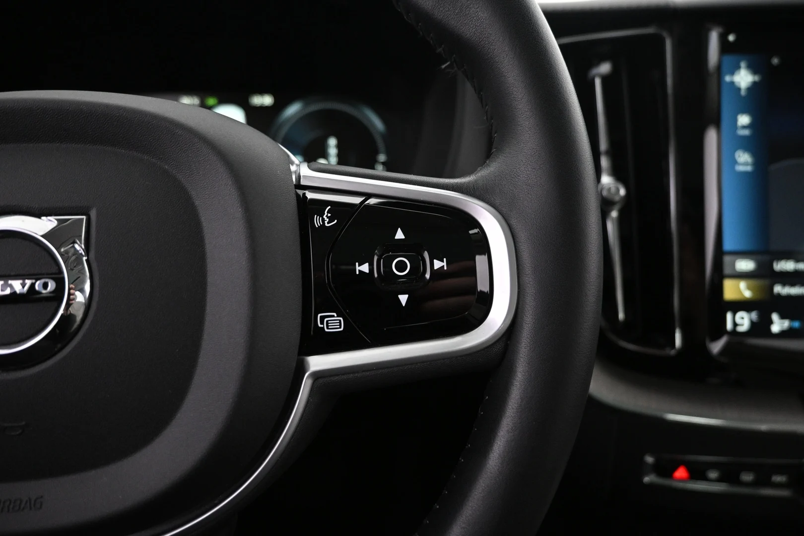 Car Image - 2nSnpbEe0d3EEfYAhOtKi2