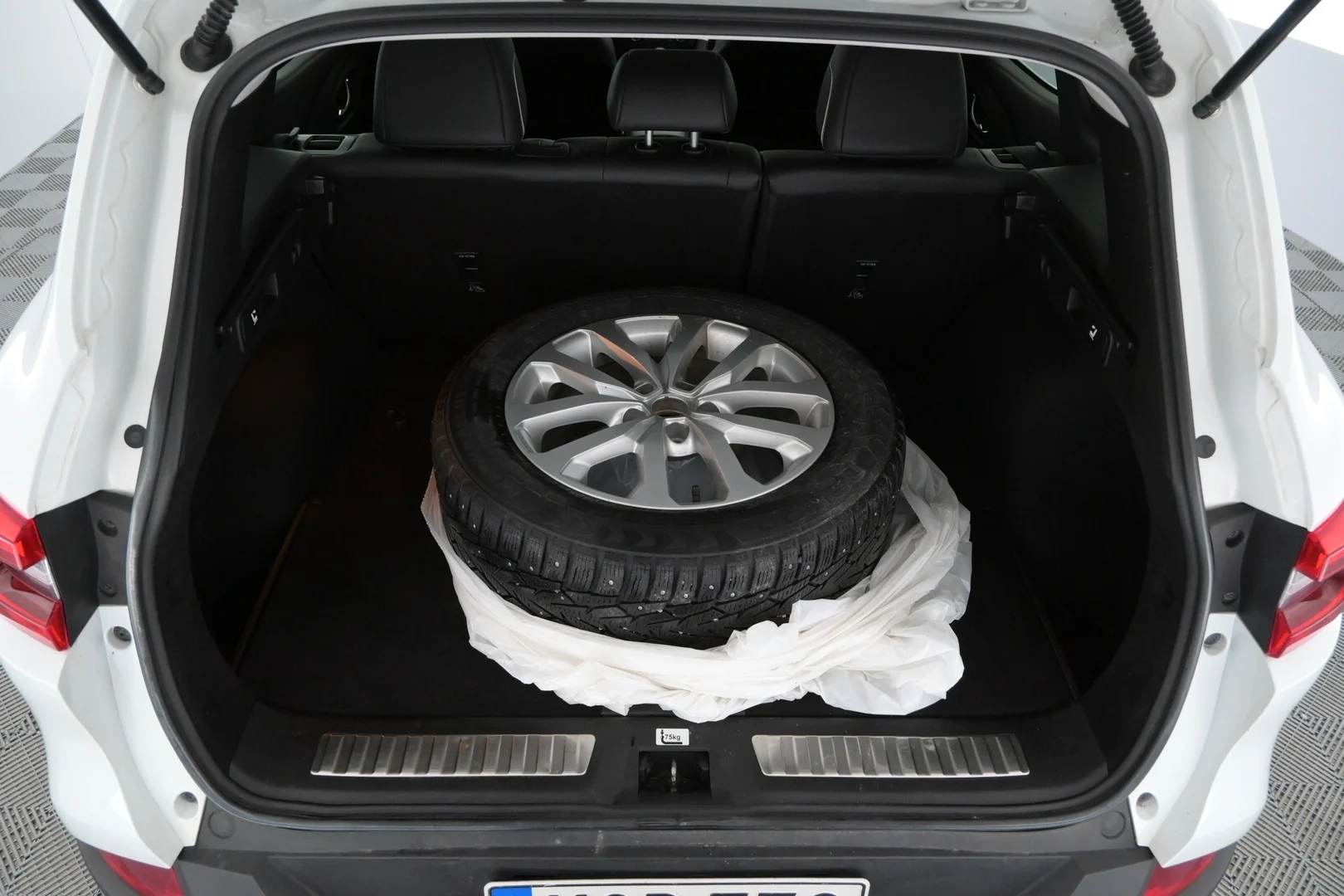 Car Image - 4e01mF4BDcEsg1E0GCxkct