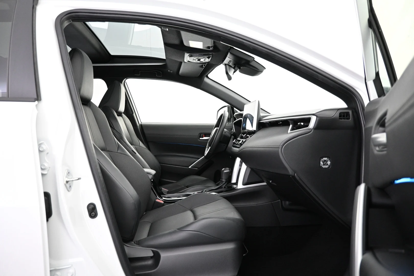 Car Image - 2pRsHLOpDBS2uEBngMVOkA
