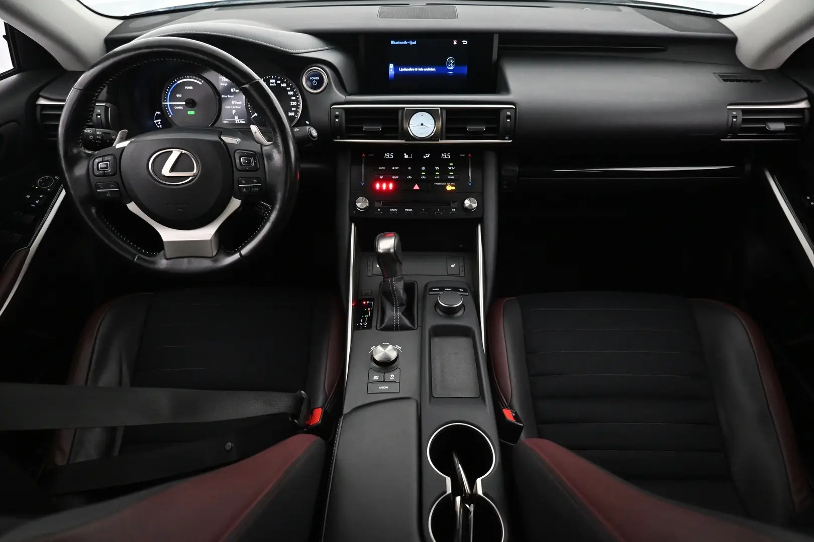 Car Image - 15nCJeBvKVuyxIQcBYvmQY