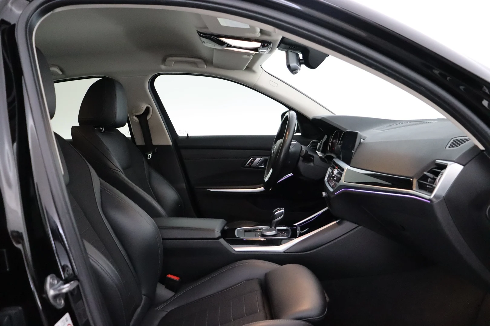 Car Image - BOyrKmtdIpb0hguxJewf3
