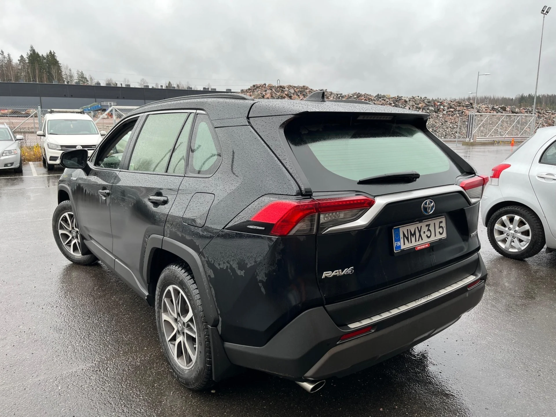 Car Image - 5FxuQfnGjoICGYp8atZTqY