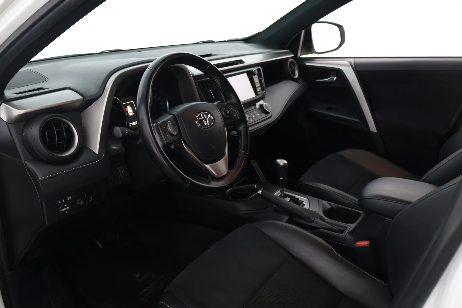 Car Image - 33u21X6WCk7S8zOY34Rl8C