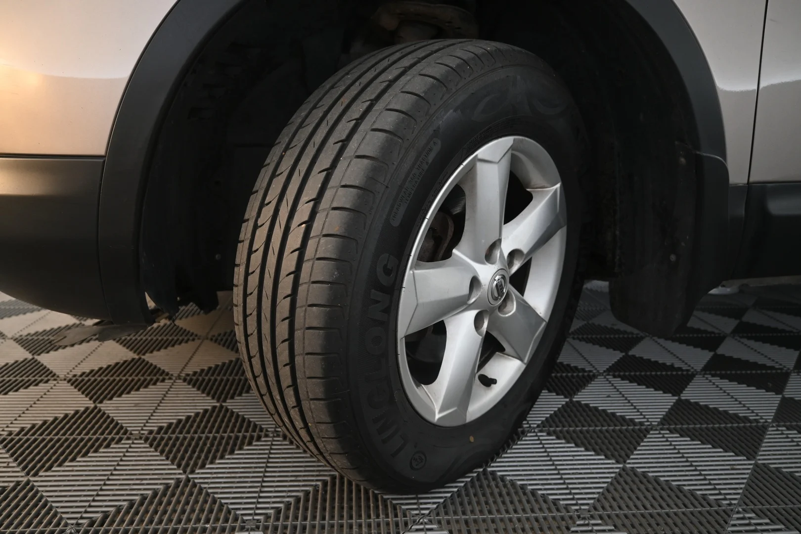 Car Image - vKd0Nly3FdLjUJVcRrNOo