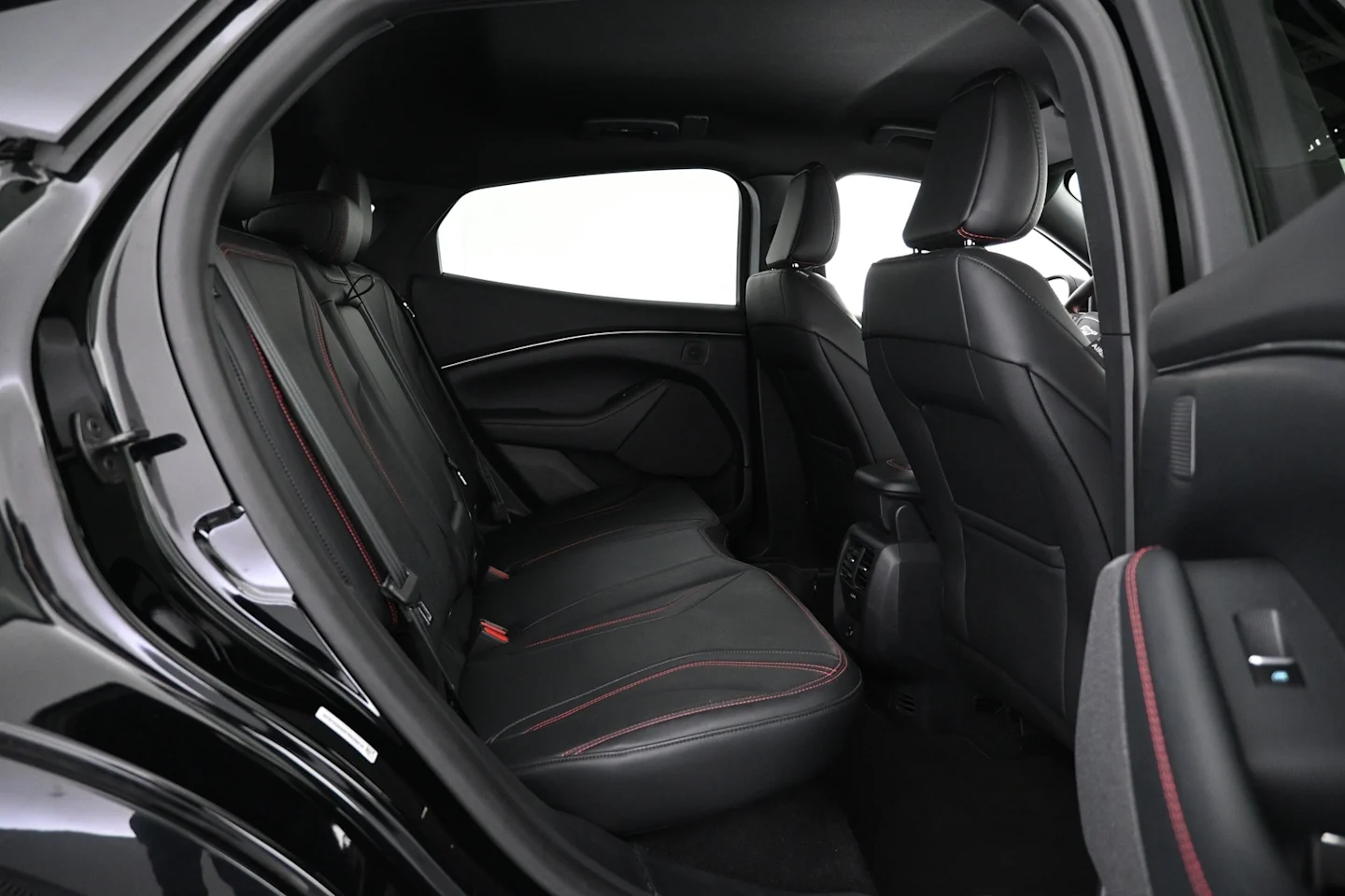 Car Image - 2NtY9ZnU68GQga3ahMmU2g