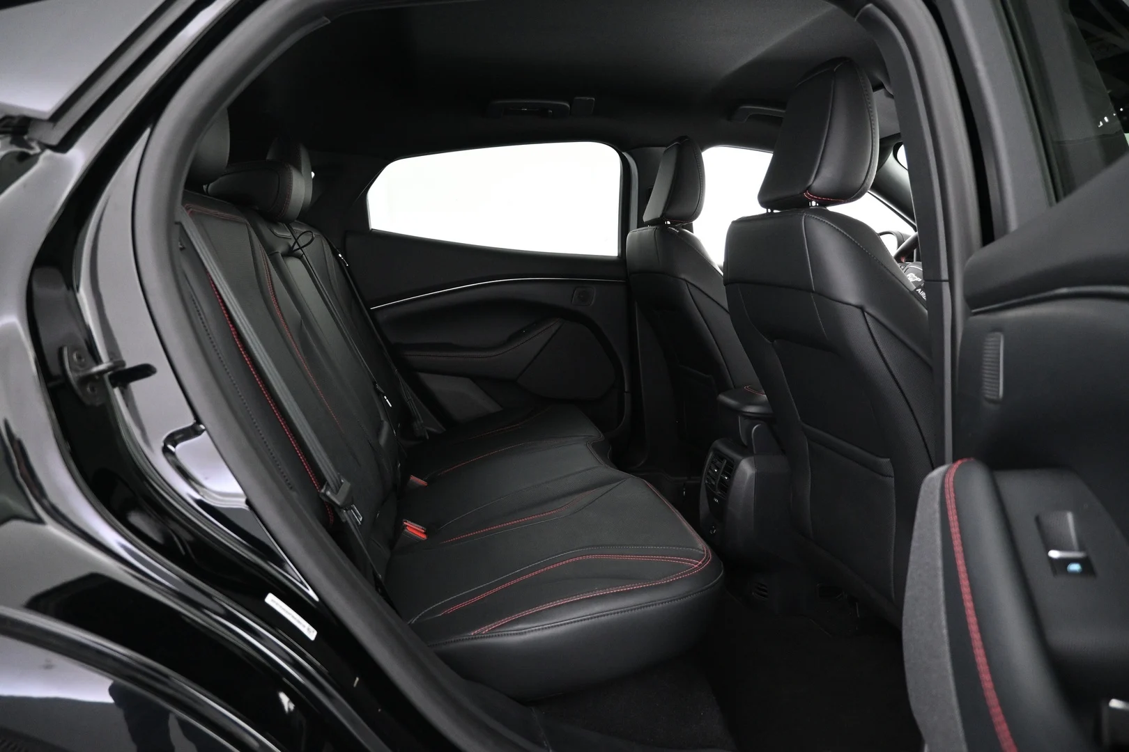 Car Image - 2NtY9ZnU68GQga3ahMmU2g