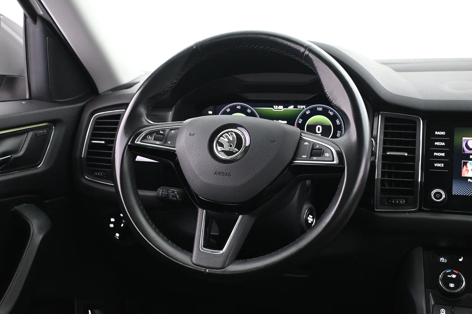 Car Image - 78qsuQZrU1wjsuHtzvtKcH