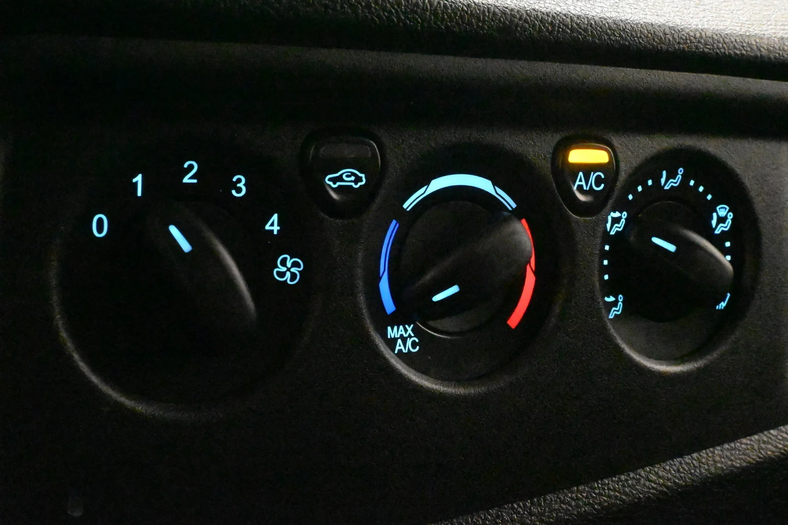 Car Image - 77QLFQHSzCLtYfLRVBPlaP