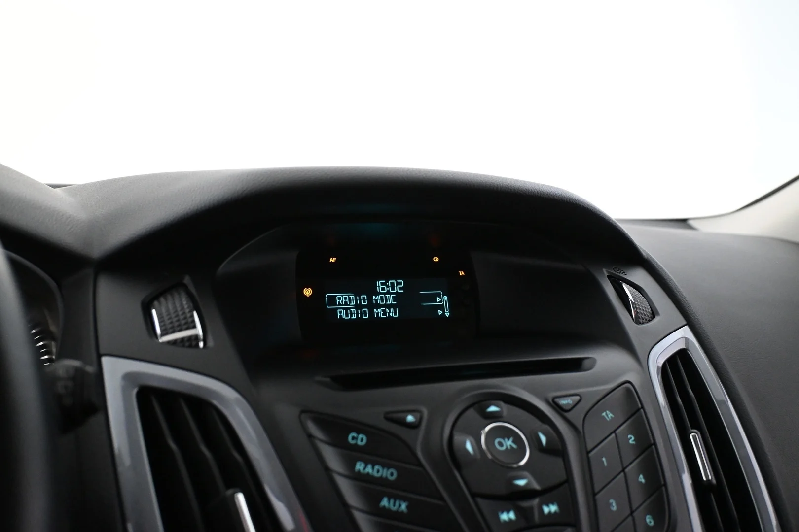 Car Image - 2xrM5inqAtM0EVwuofFWlq