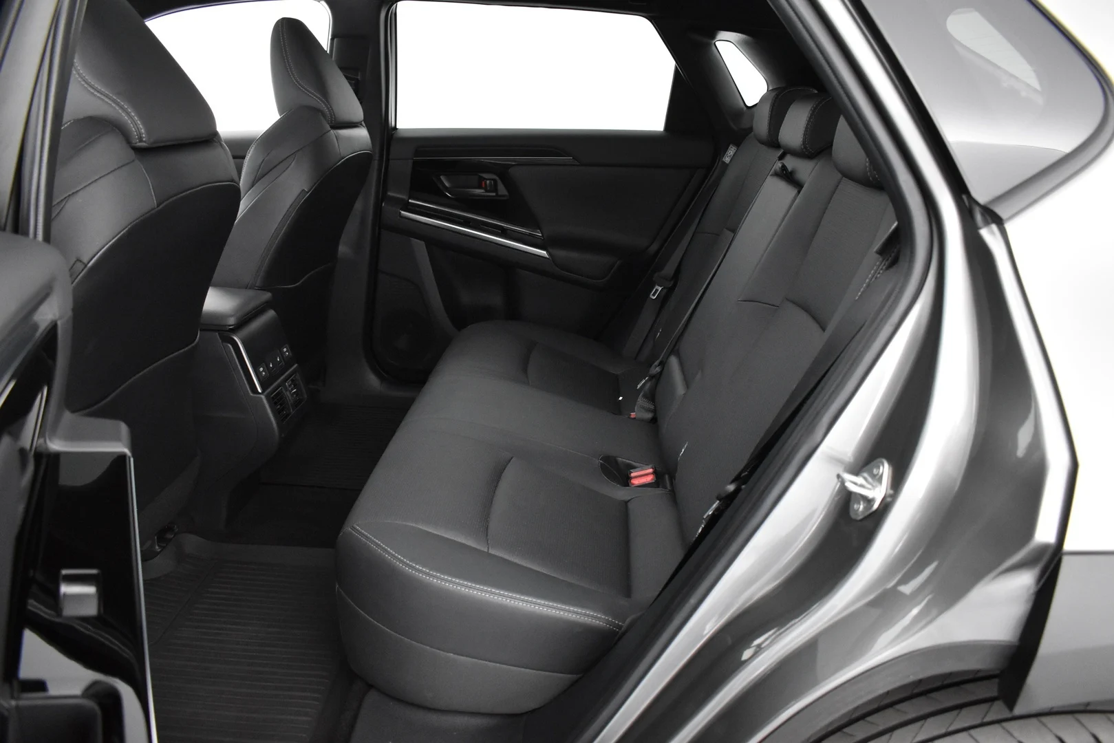 Car Image - 39J1SLYLeAf1WLSjpZKFYD
