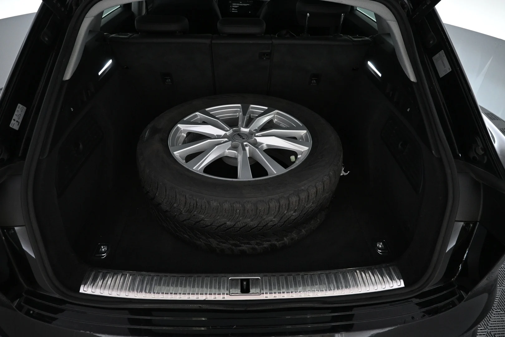 Car Image - 2jWGV5CrCGt59lnl5uqkQm