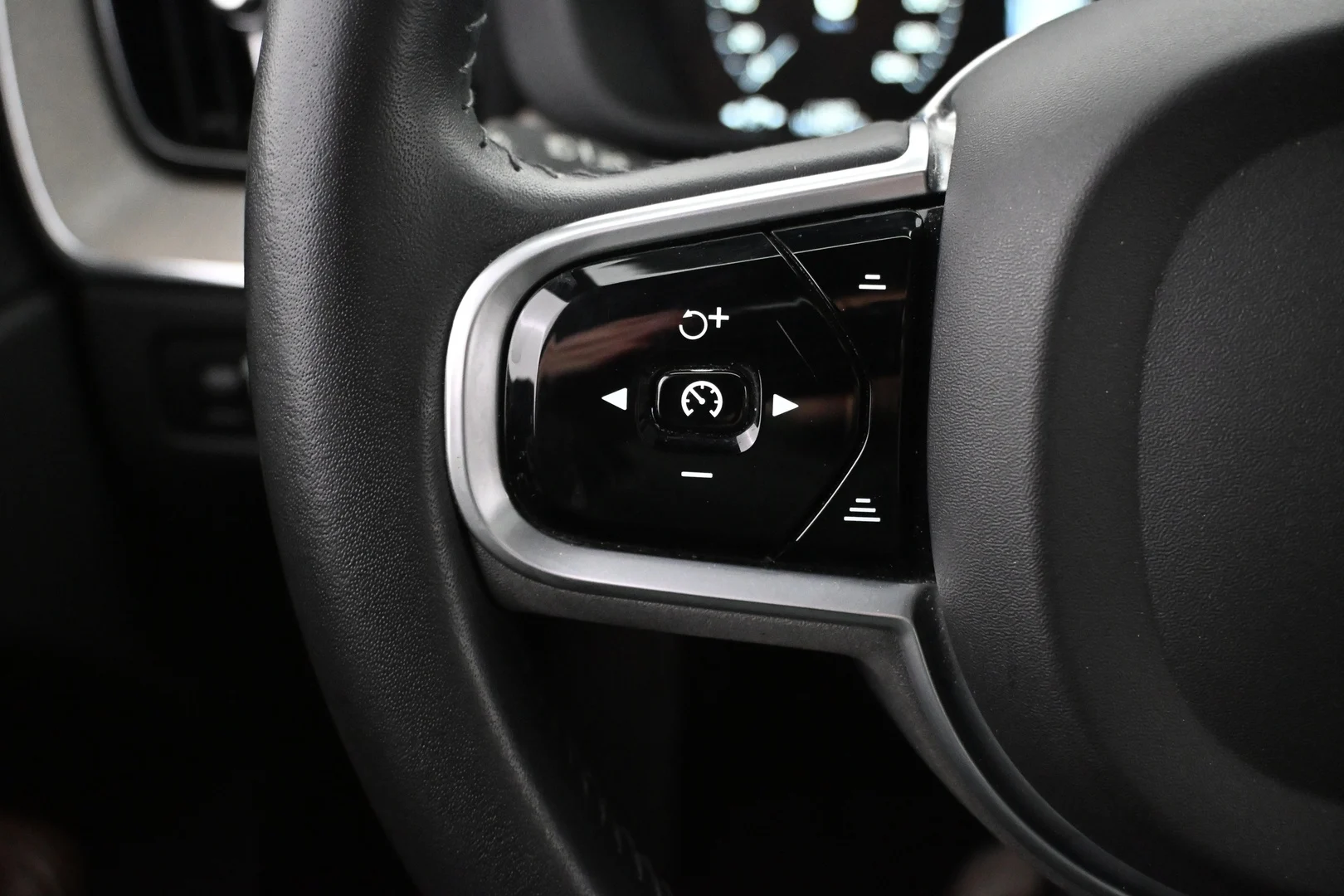 Car Image - 7HCehXneahAUgPckT9vo1E