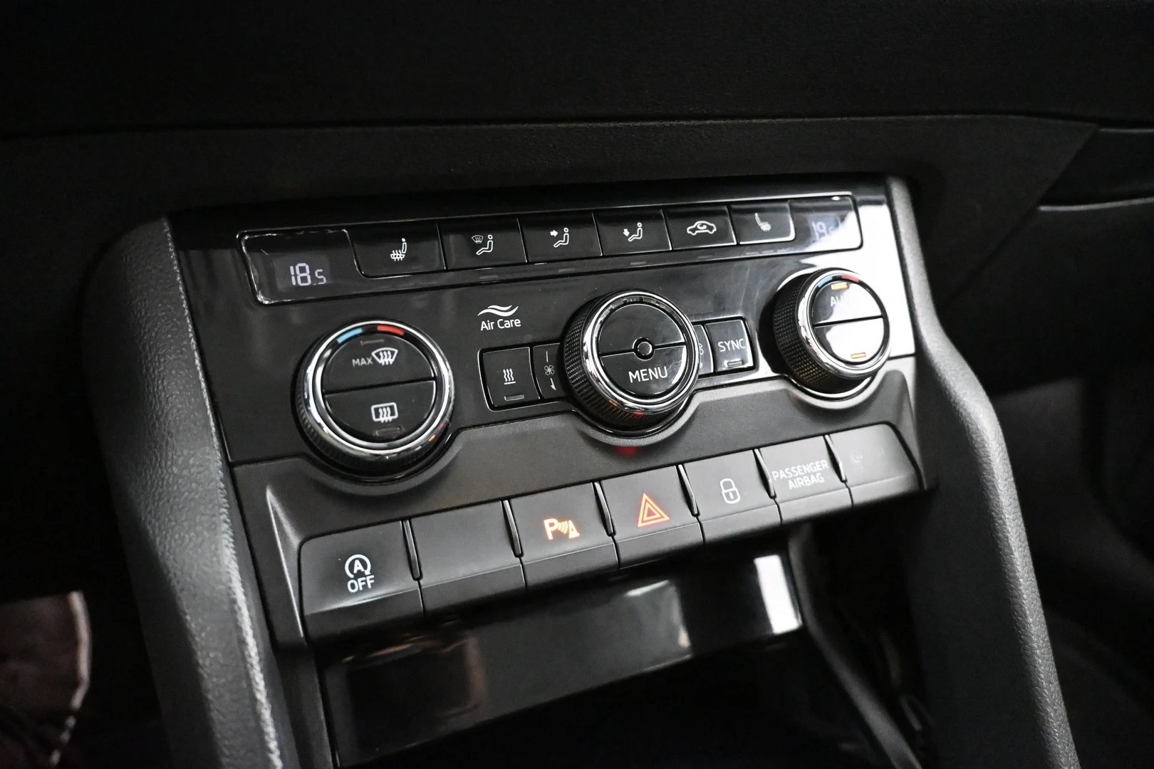 Car Image - 6Wo2fU2hyyGEo6cWGqBxQE
