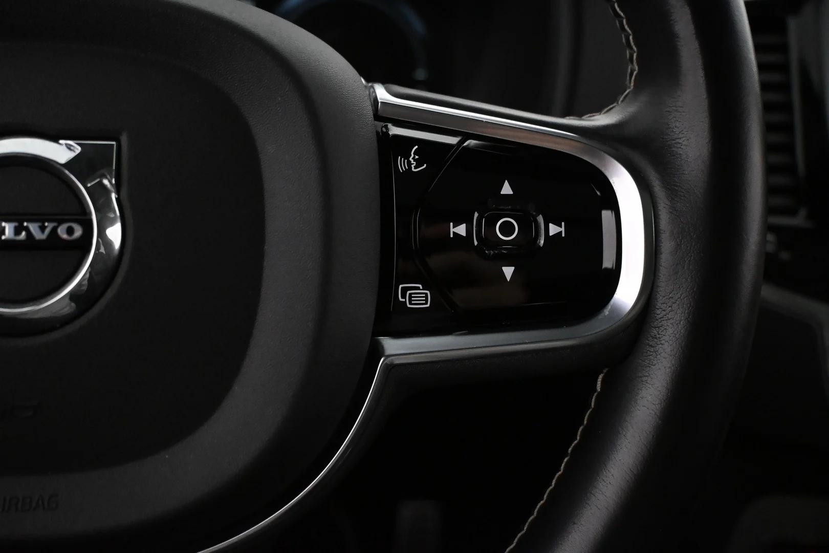 Car Image - 77n7xVQZlWssKUg0vZ7R5x