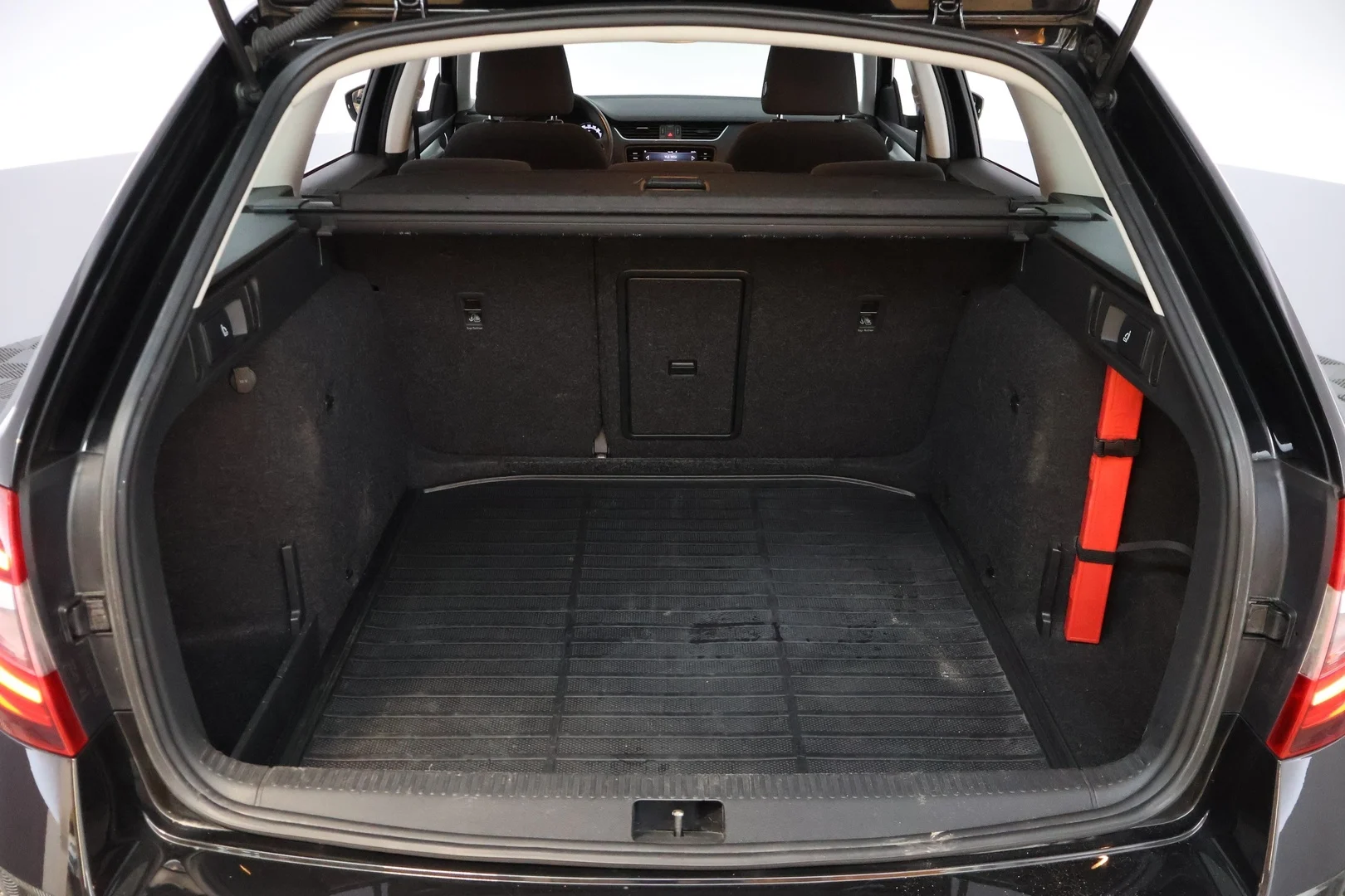 Car Image - 6PPErOmSaTazjT0amw1juQ