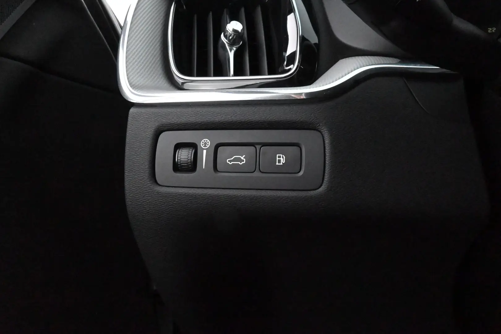 Car Image - 3JpudFtsEEdAkUsz4wIgm8