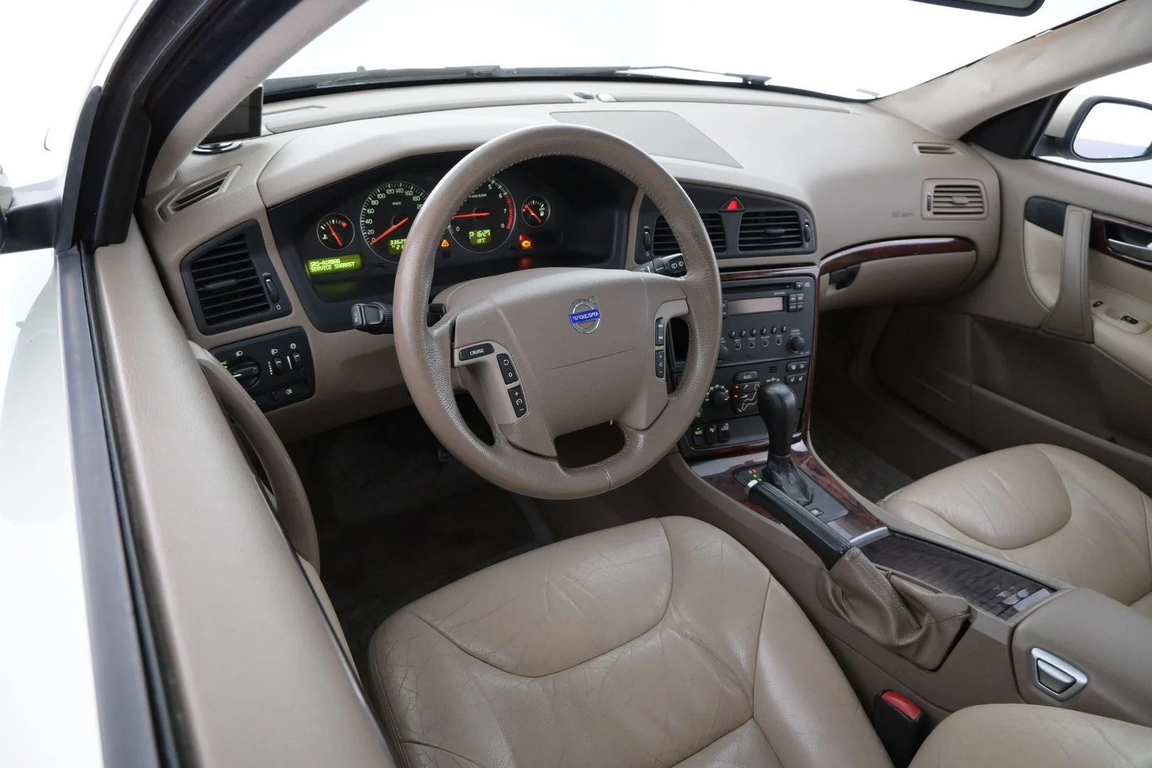 Car Image - 2n0DFbf7vnvlfLa6nnGXCv