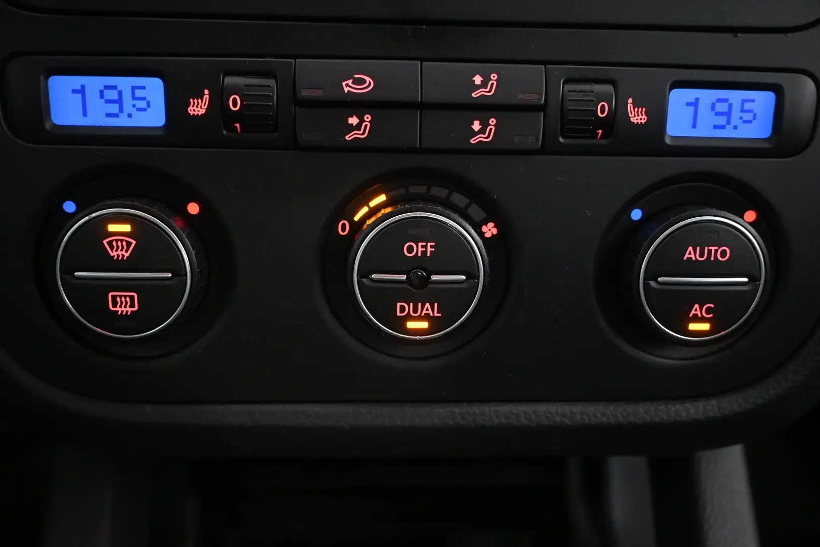 Car Image - 1NcUJYdkwcKp9HpjPfYE31