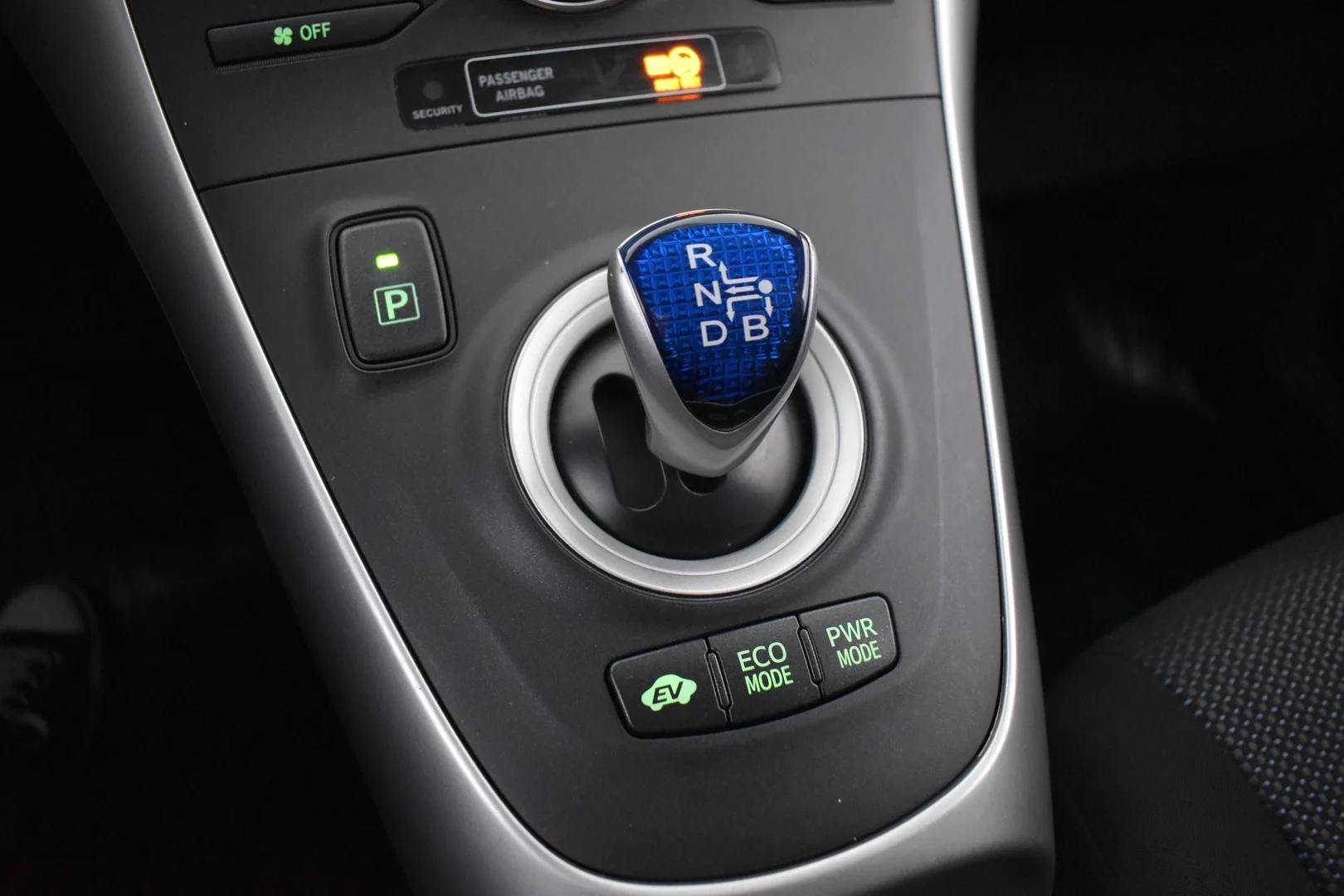 Car Image - 3Q2pAA6lS6mxmL5DuiA5Rr