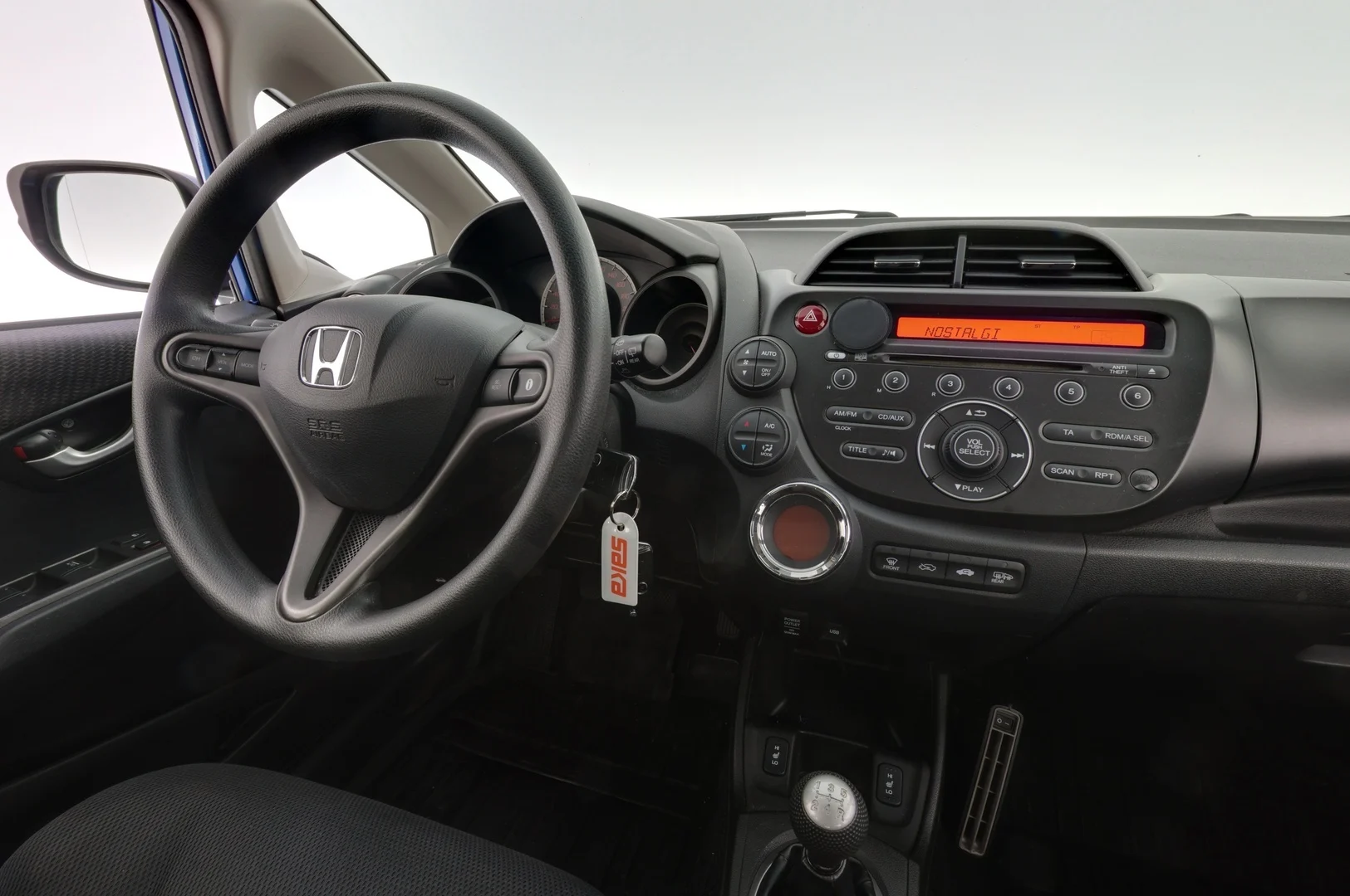 Car Image - gPUiYRVuDjMh27X383HN8