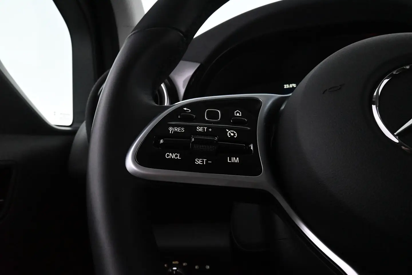 Car Image - 15eZISzVq3PFszvkshjr0V