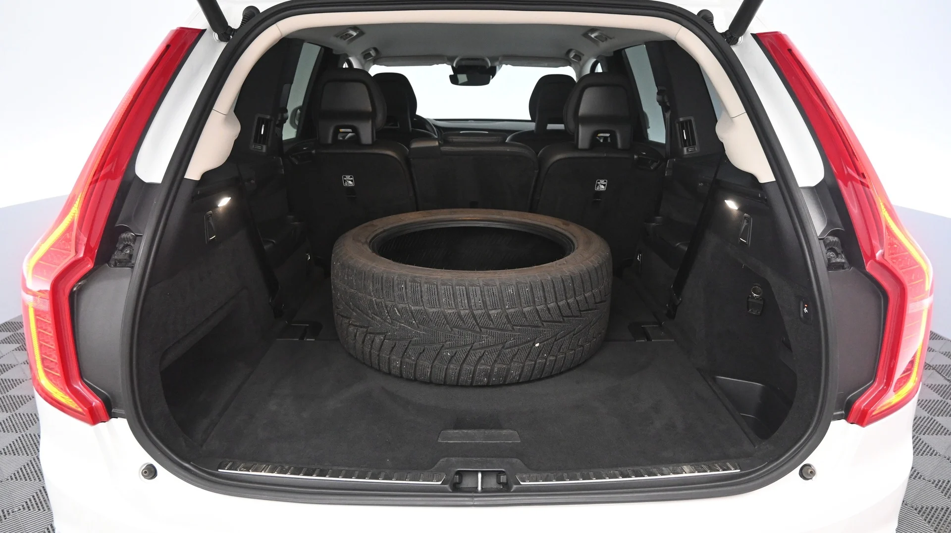 Car Image - 2lKdW1ITtH2SfGBhNHagMh