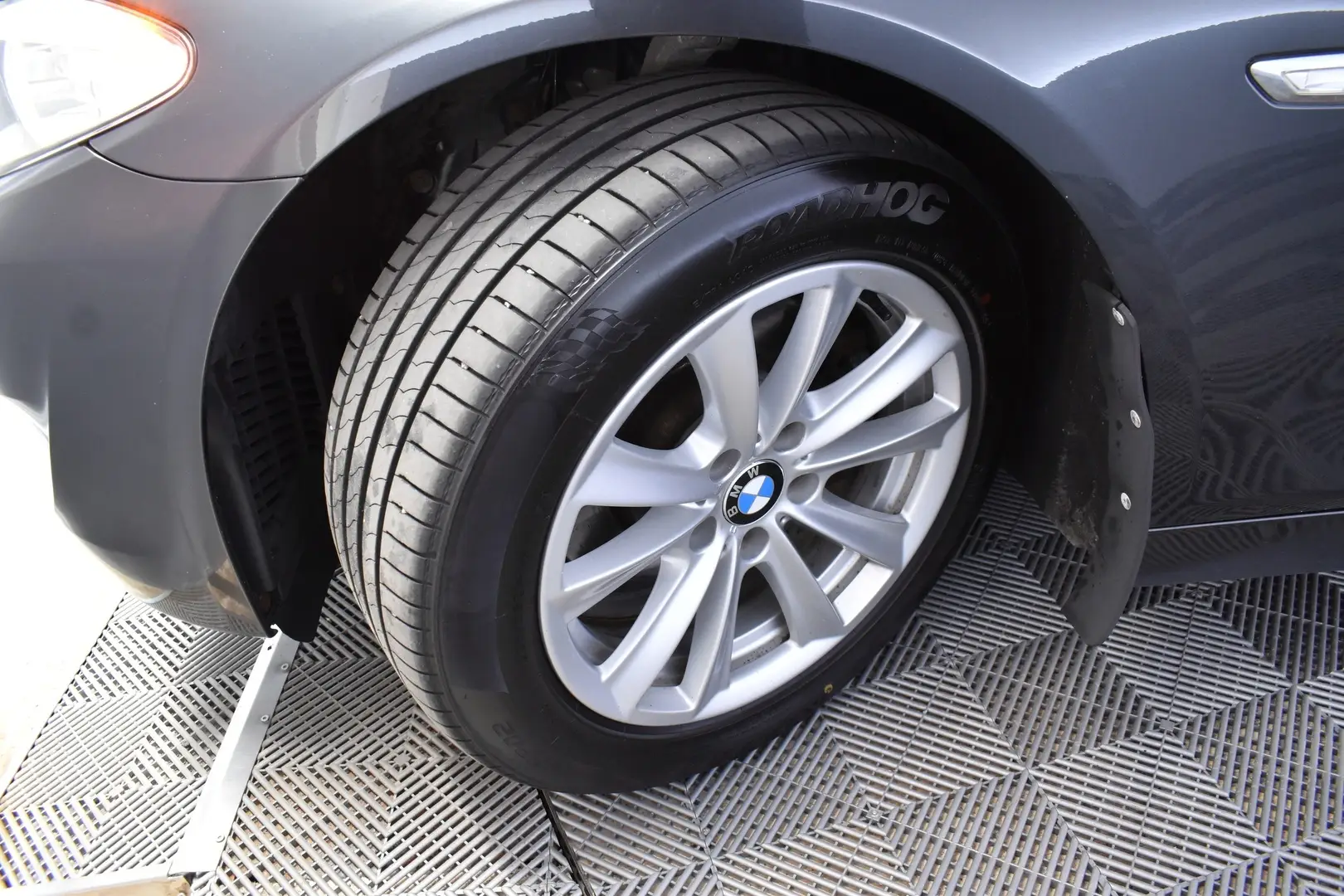 Car Image - 1JEc8EsF4f8msG1fZH5APZ