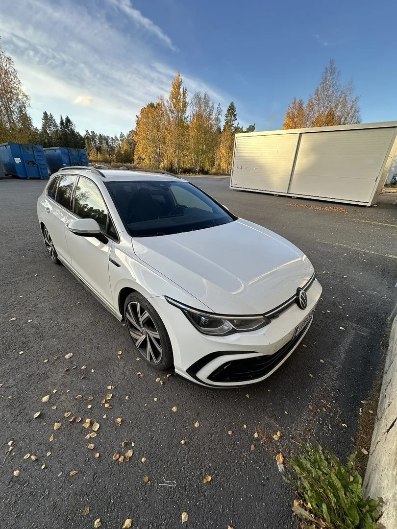 Car Image - 4LlNDNqzbAFkJriyrWnvTf