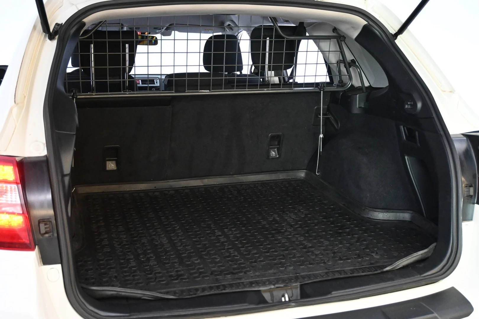 Car Image - 36w4aDbhy2tTFiiRfqe2WV
