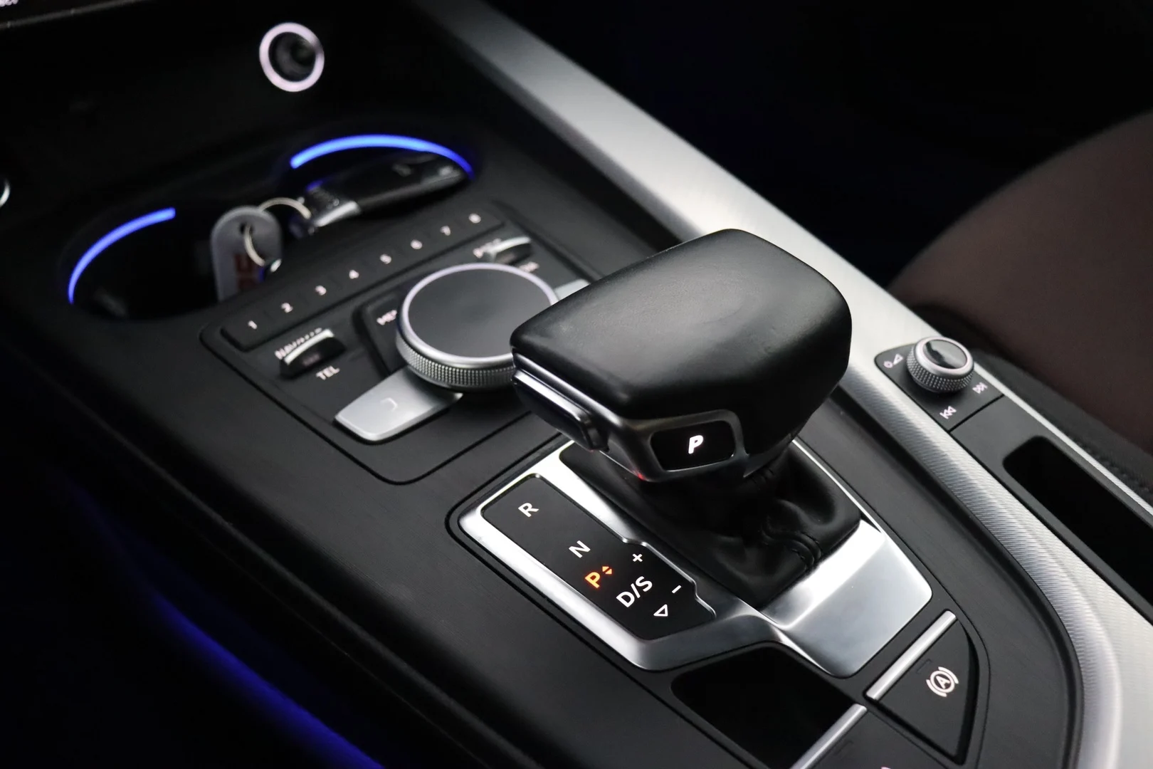 Car Image - 7DSjPDMKXvToiOLKCBrCVn