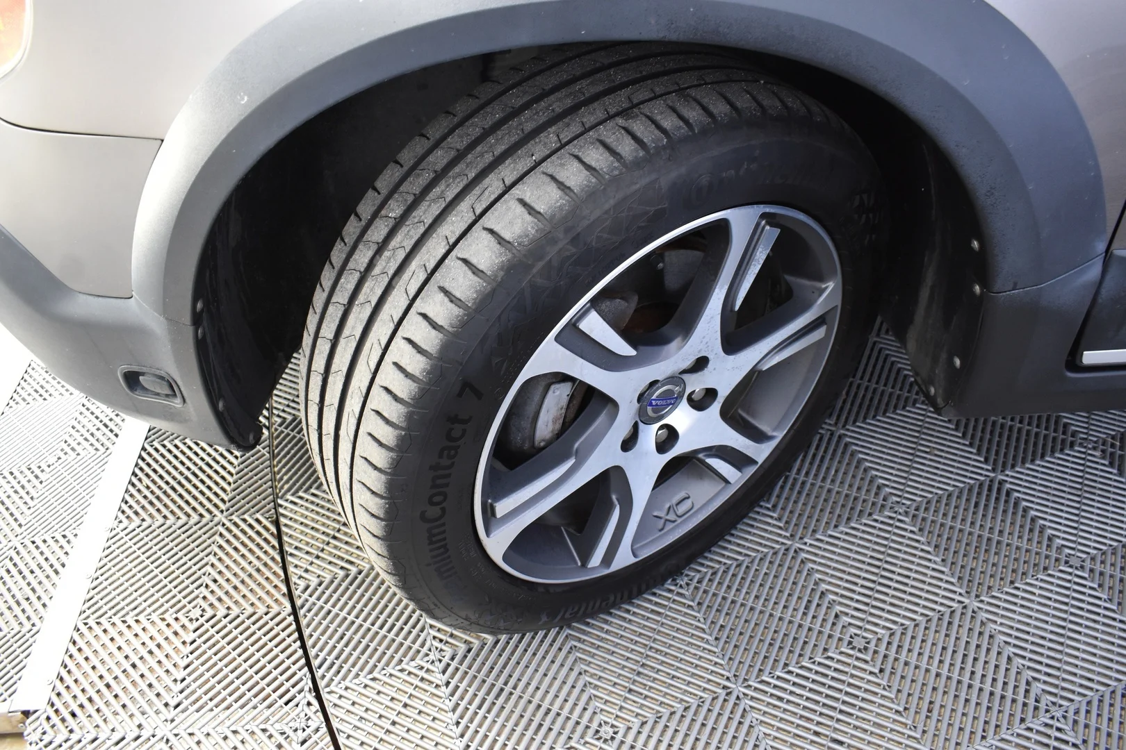 Car Image - 5pNZ59NB3hDmjcU8oR4G0p